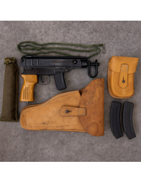 Samonabíjecí pistole P.SA61